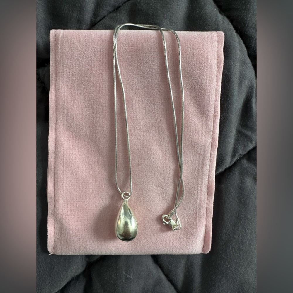 Sterling Silver teardrop necklace